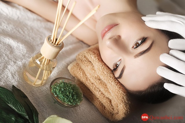 株洲1spa：感觉皮肤干燥？想知道怎样改善皮肤状态？快来尝试美容师小姐姐晶晶的护理吧!